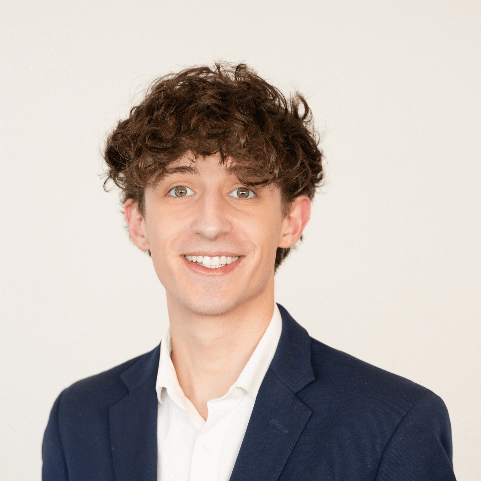 Alex Iltchev Bio Image